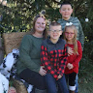 Meet your Posher, Danielle